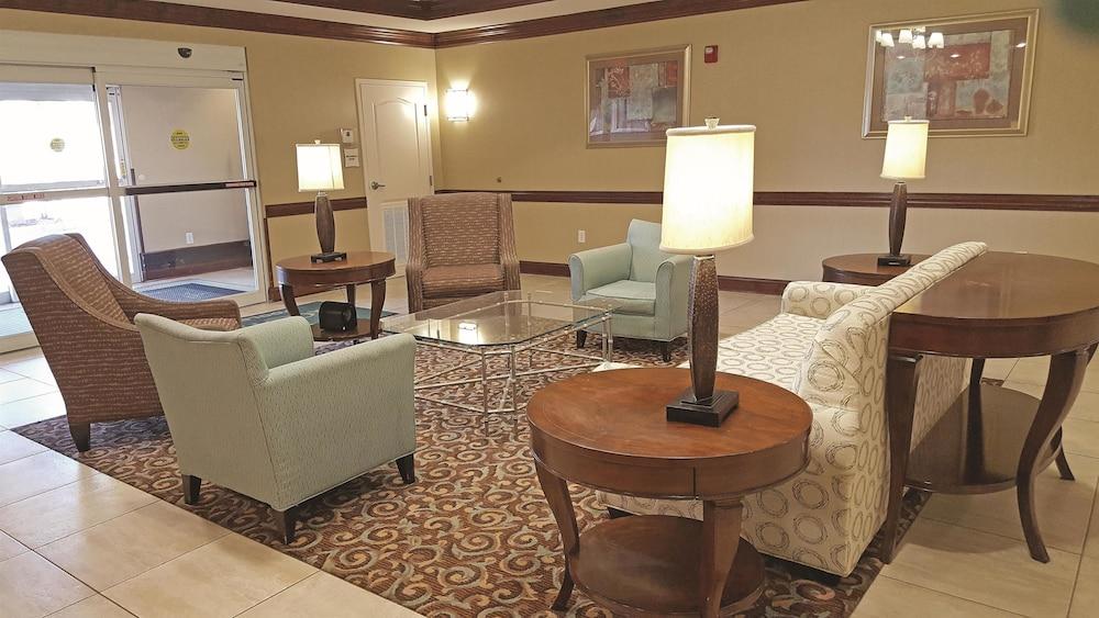 La Quinta By Wyndham Savannah Airport - Pooler Exterior photo