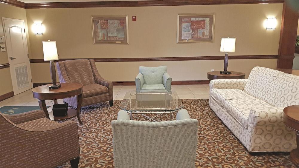 La Quinta By Wyndham Savannah Airport - Pooler Exterior photo