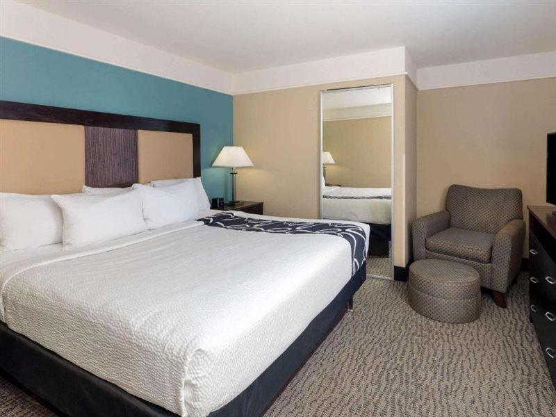 La Quinta By Wyndham Savannah Airport - Pooler Exterior photo